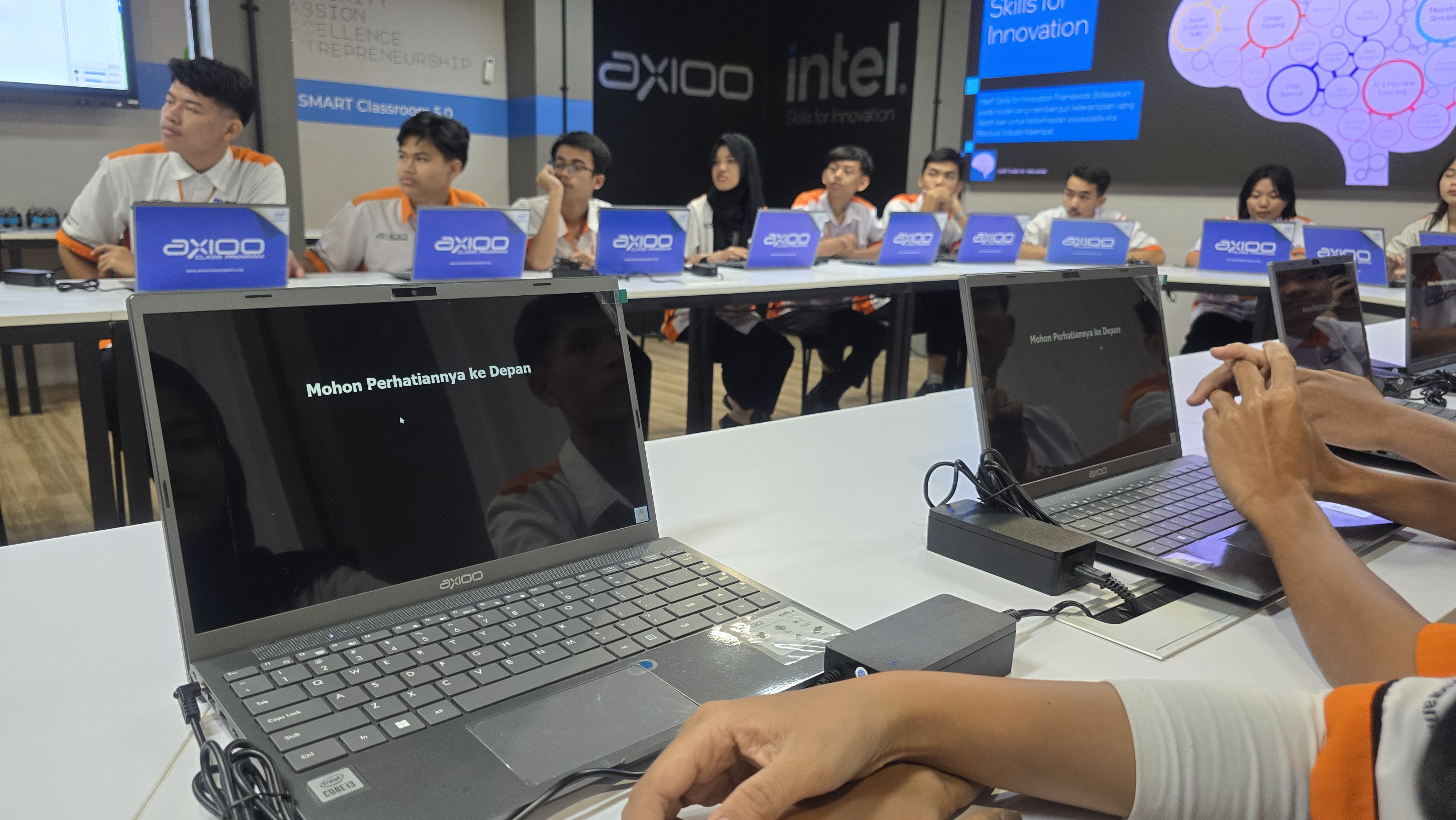 AXIOO Smart Classroom 5.0